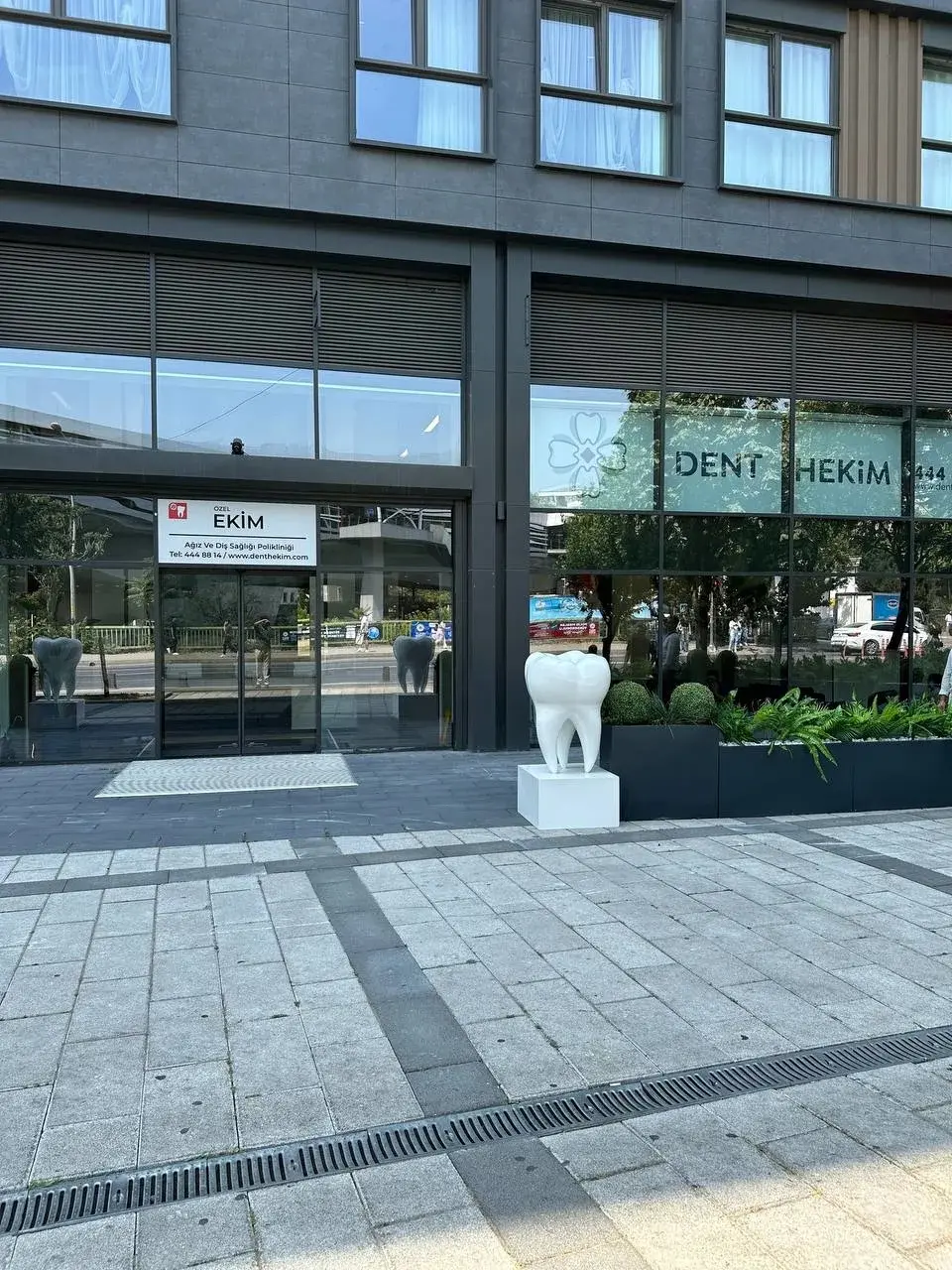 Kaideli%20Diş%20Reklam%20Totemi%20Diş%20Tabelası