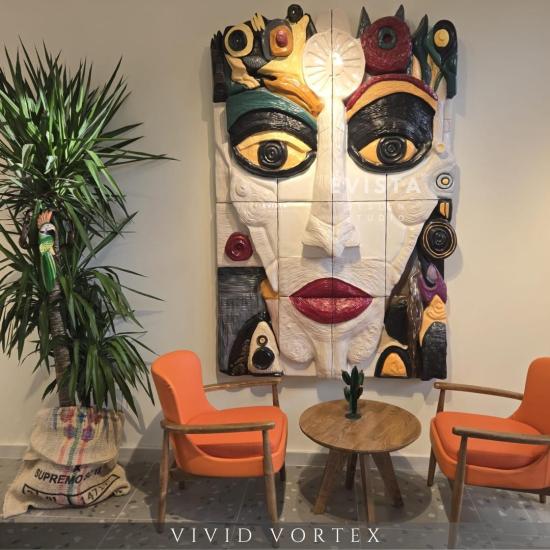 Vivid Vortex Limited Edition Duvar Totem